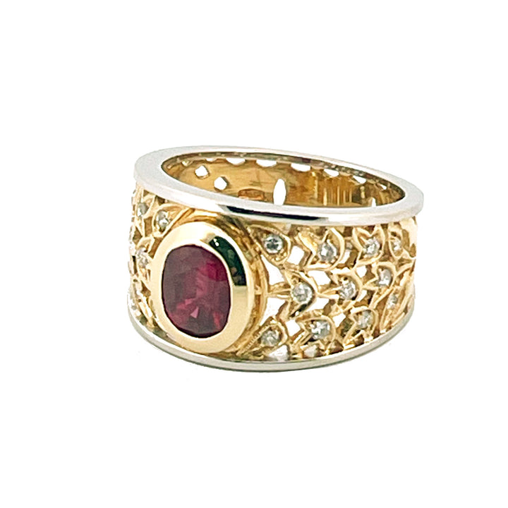 Fantasia Floral band ring caps 18kt yellow and gold ruby and diamonds